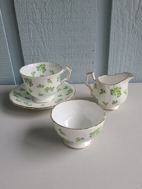 Vintage Aynsley Shamrock Teacup Saucer Creamer Sugar Set
